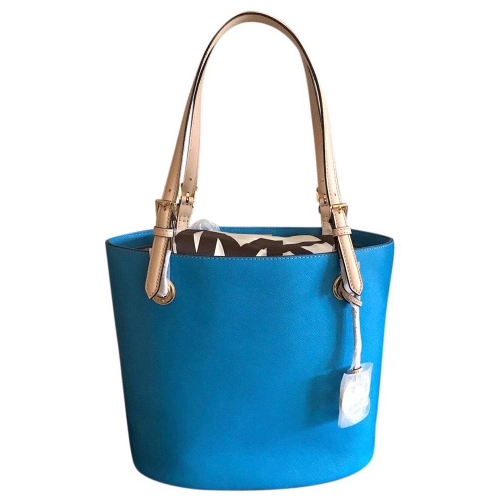 Michael Kors Jet Set Medium Size Tote